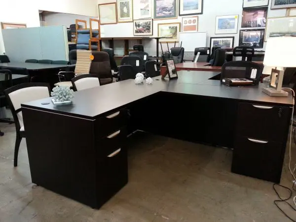 Executive L Desk (Reversible) 66 x 78