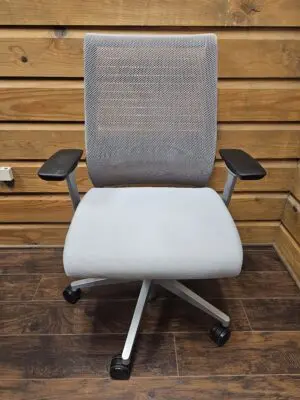 used steelcase think v1