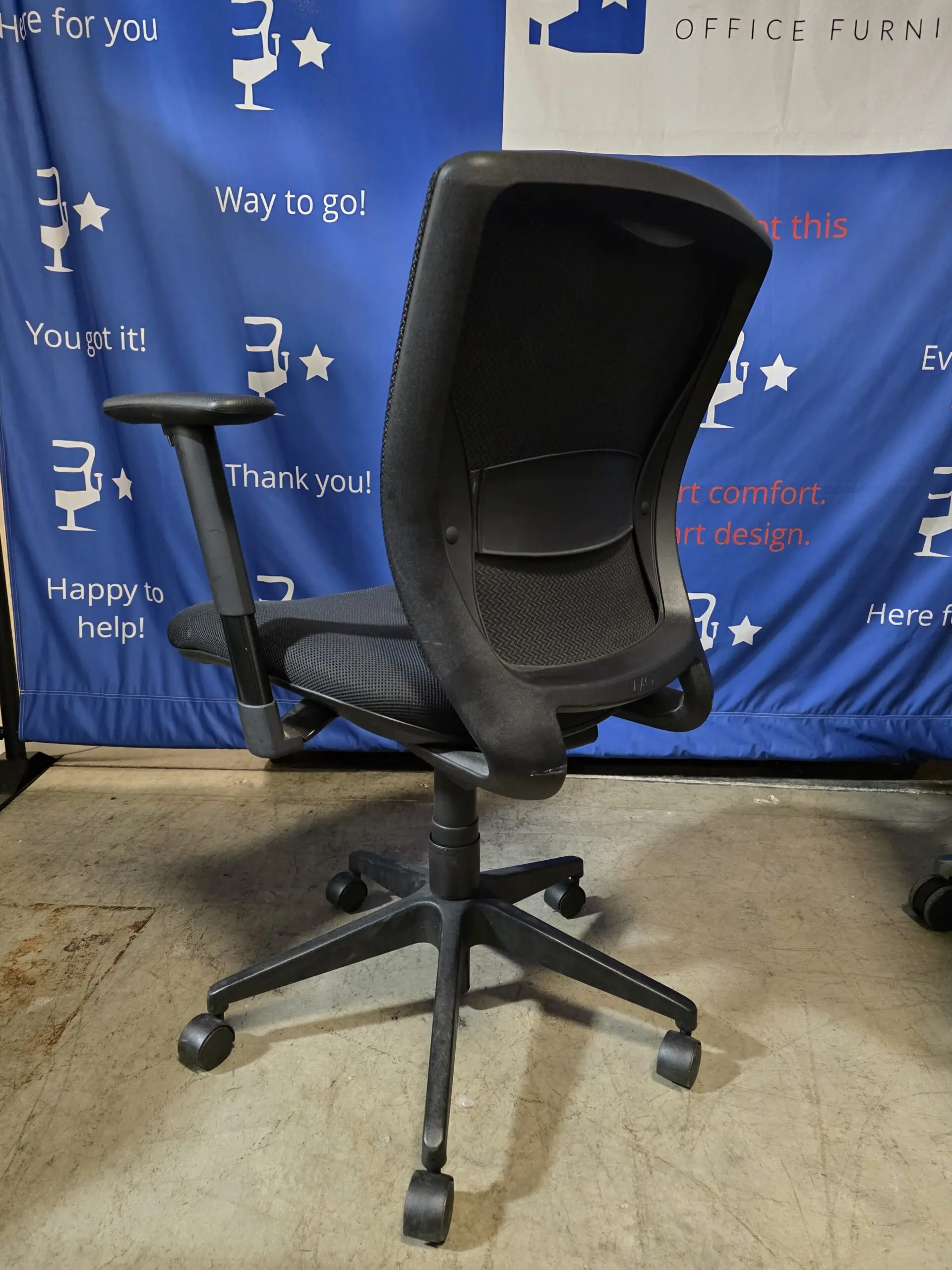 Used Nightingale VXO Chair All Black - Image 3