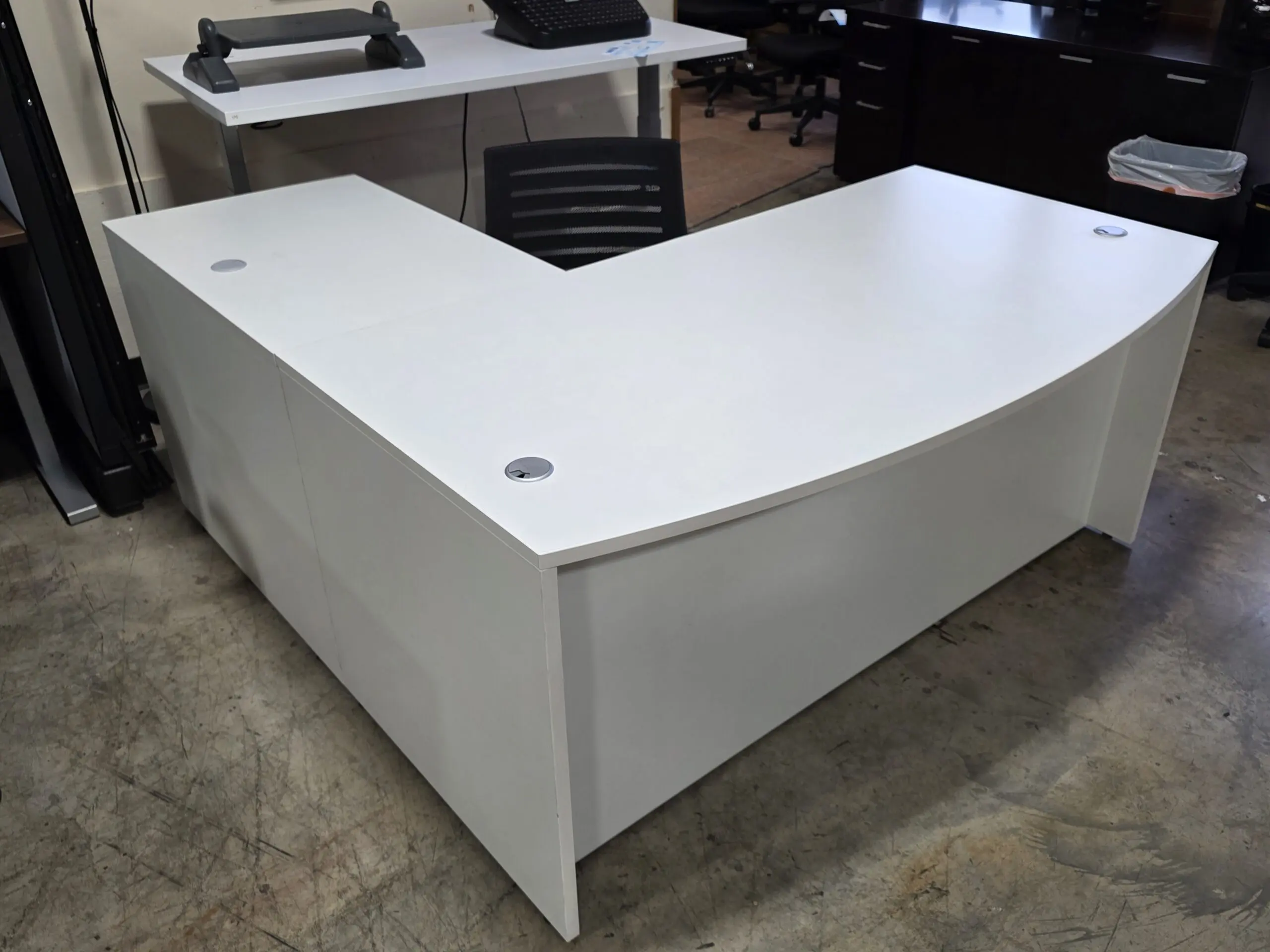 Used White Bowfront 'L' Shape Office Desk w/ BBF- 72x78