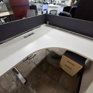 Used White 'L' Shape Table with Dividers, Modesty Panels, and BF Rolling Pedestal w/ Cushion