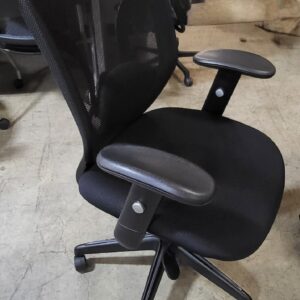 Used Mesh Back Office Desk Chair