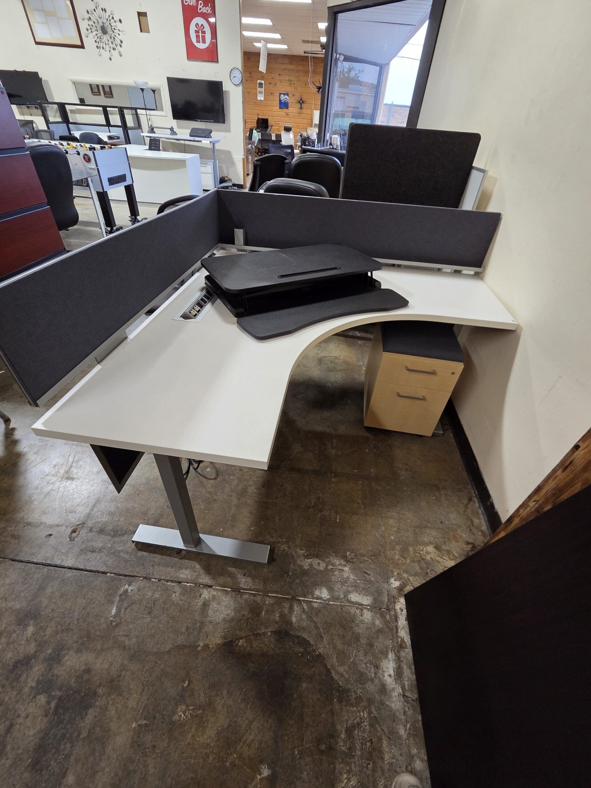 Used White 'L' Shape Table with Dividers, Modesty Panels, and BF Rolling Pedestal w/ Cushion - Image 2