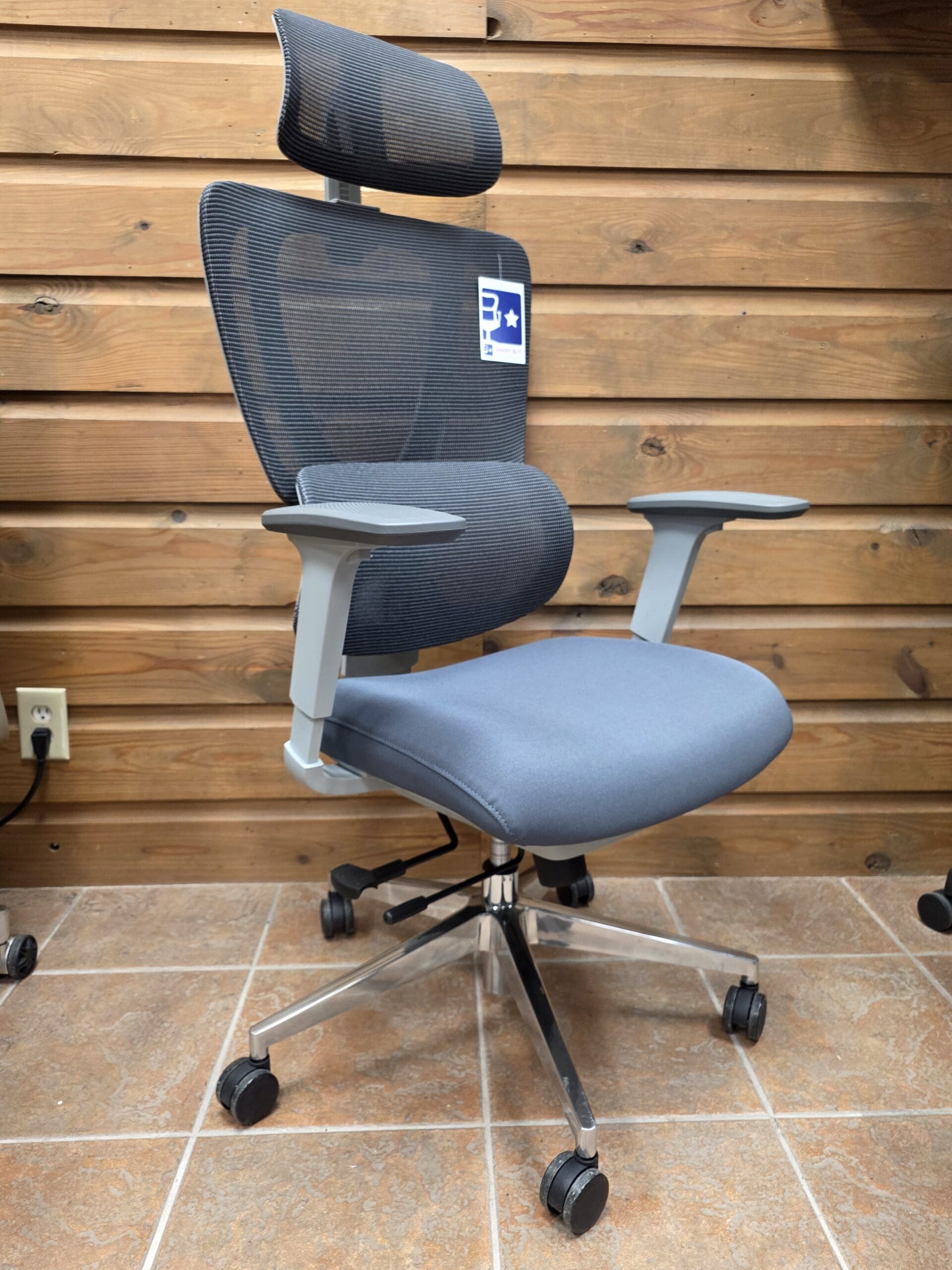 Echo - Ergonomic Mesh Back, Fabric Seat, Office Chair with Adjustable Headrest, and Adjustable Seat. - Image 2