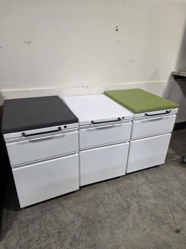Used Smartfile Herman Miller 2-Drawer Mobile Pedestal with Optional Cushion Top – Used, High-Quality, with Lock (Check description about KEYS) - Image 2